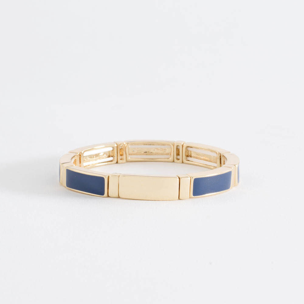 
                  
                    Golden Link Bracelet
                  
                