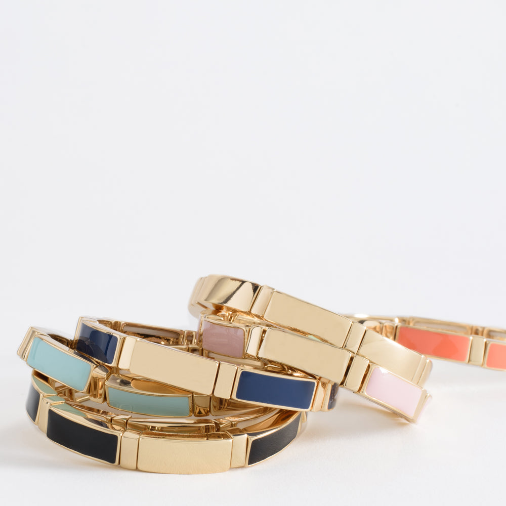 
                  
                    Golden Link Bracelet
                  
                